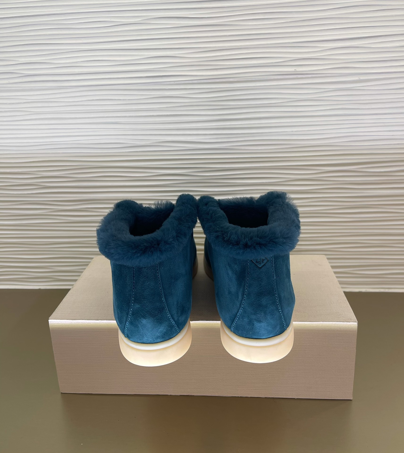 Women L*oro P*iana Top Loafer （）