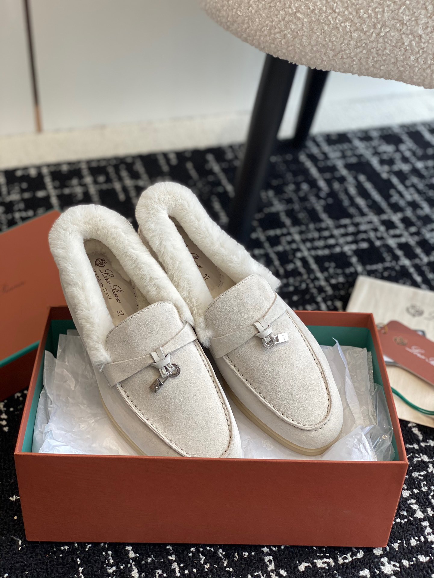 Women L*oro P*iana Top Loafer （）