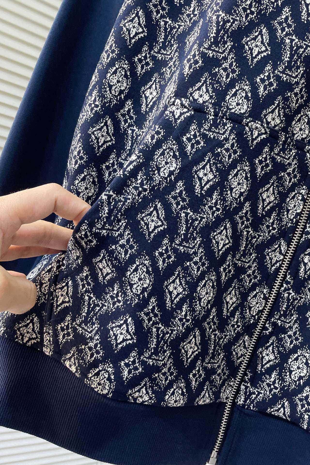 Men suits Top Quality