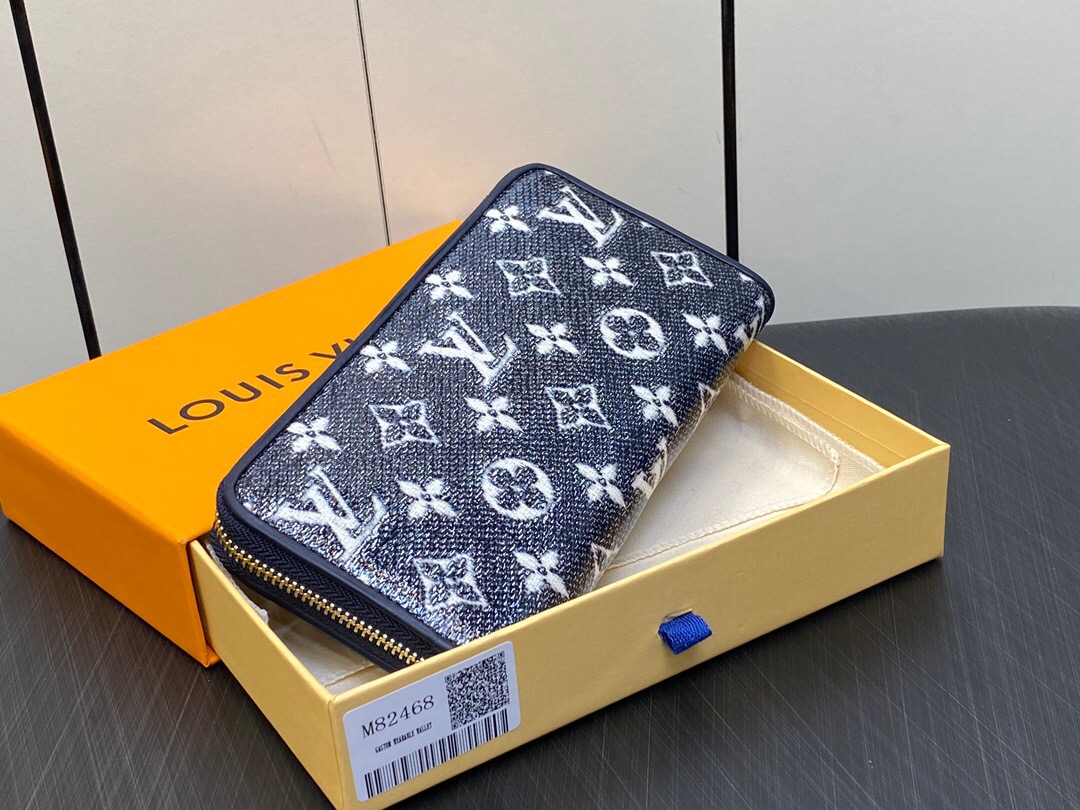 L*ouis V*uitton Top Bag