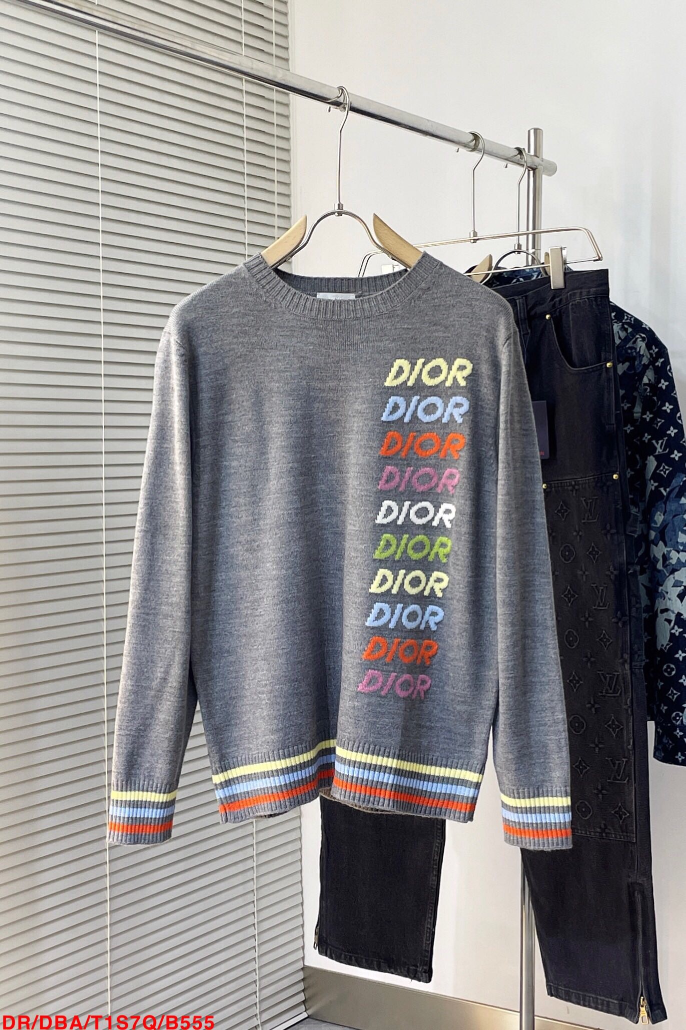 Men Women Sweater Top Quality ()