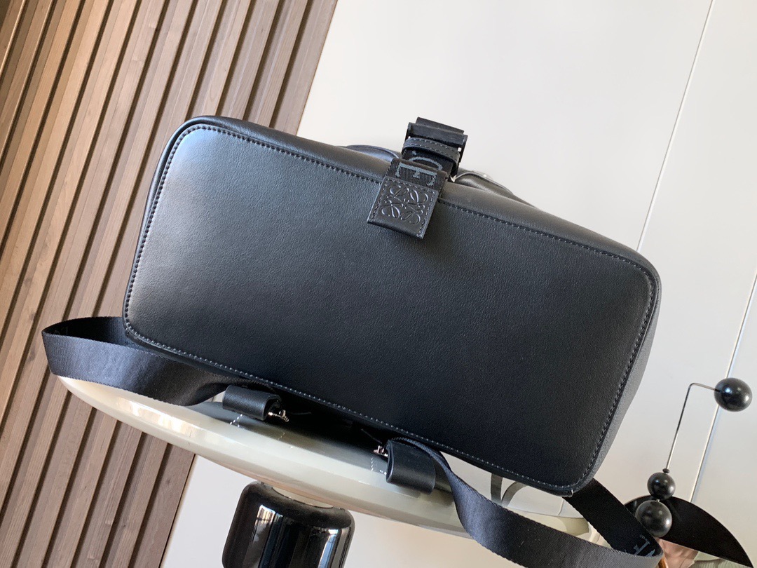 L*oewe Bag 9112 Top Quality