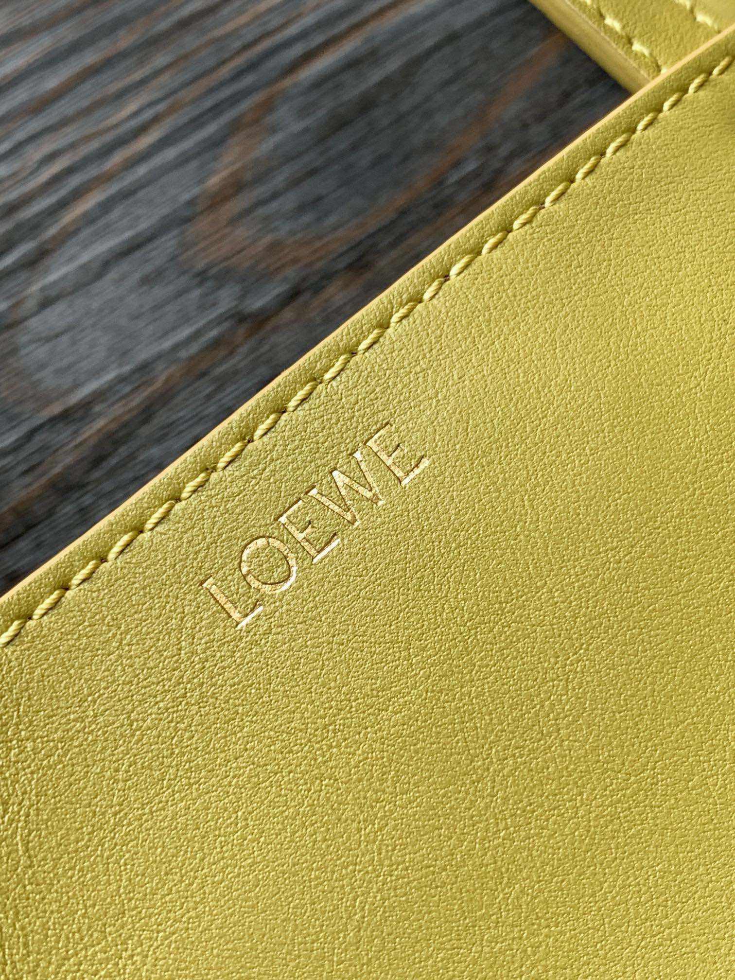 L*oewe Bag 9030 Top Quality