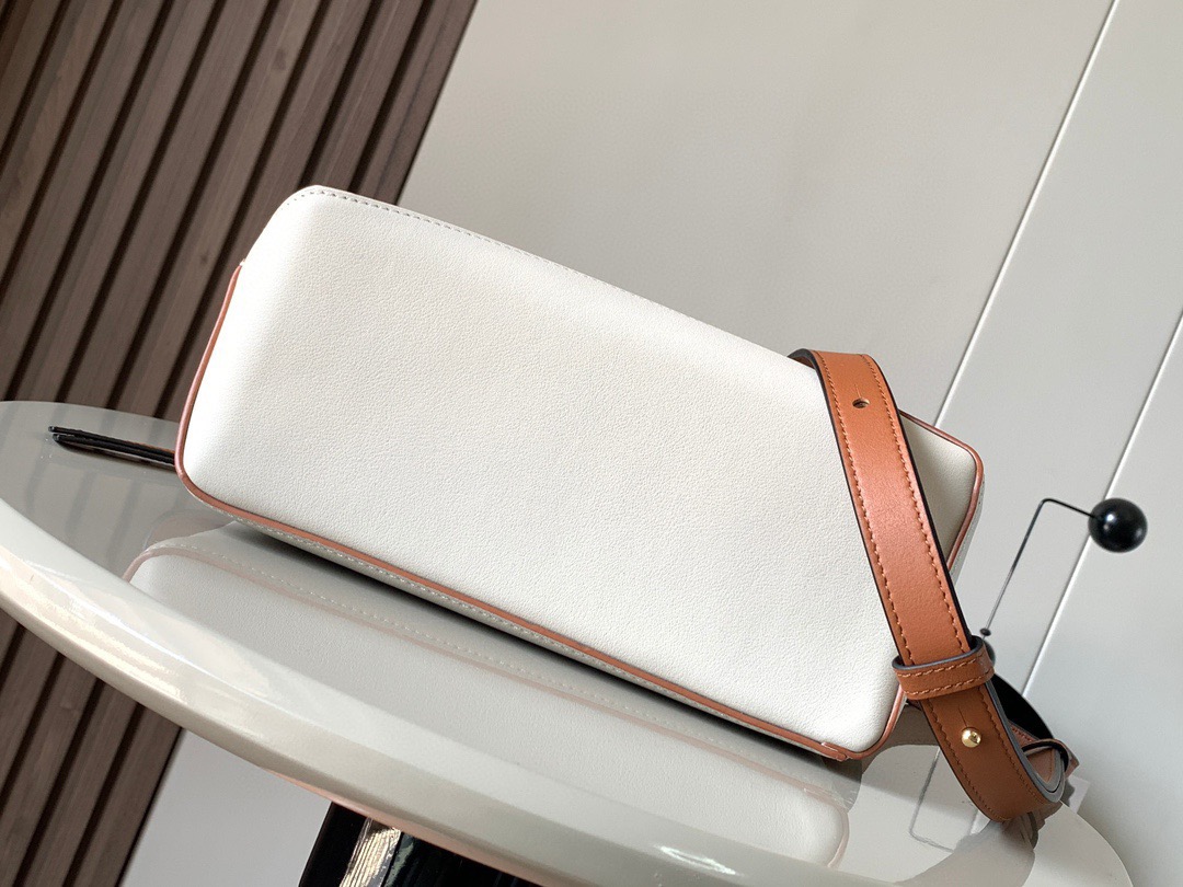 L*oewe Bag 9037 Top Quality