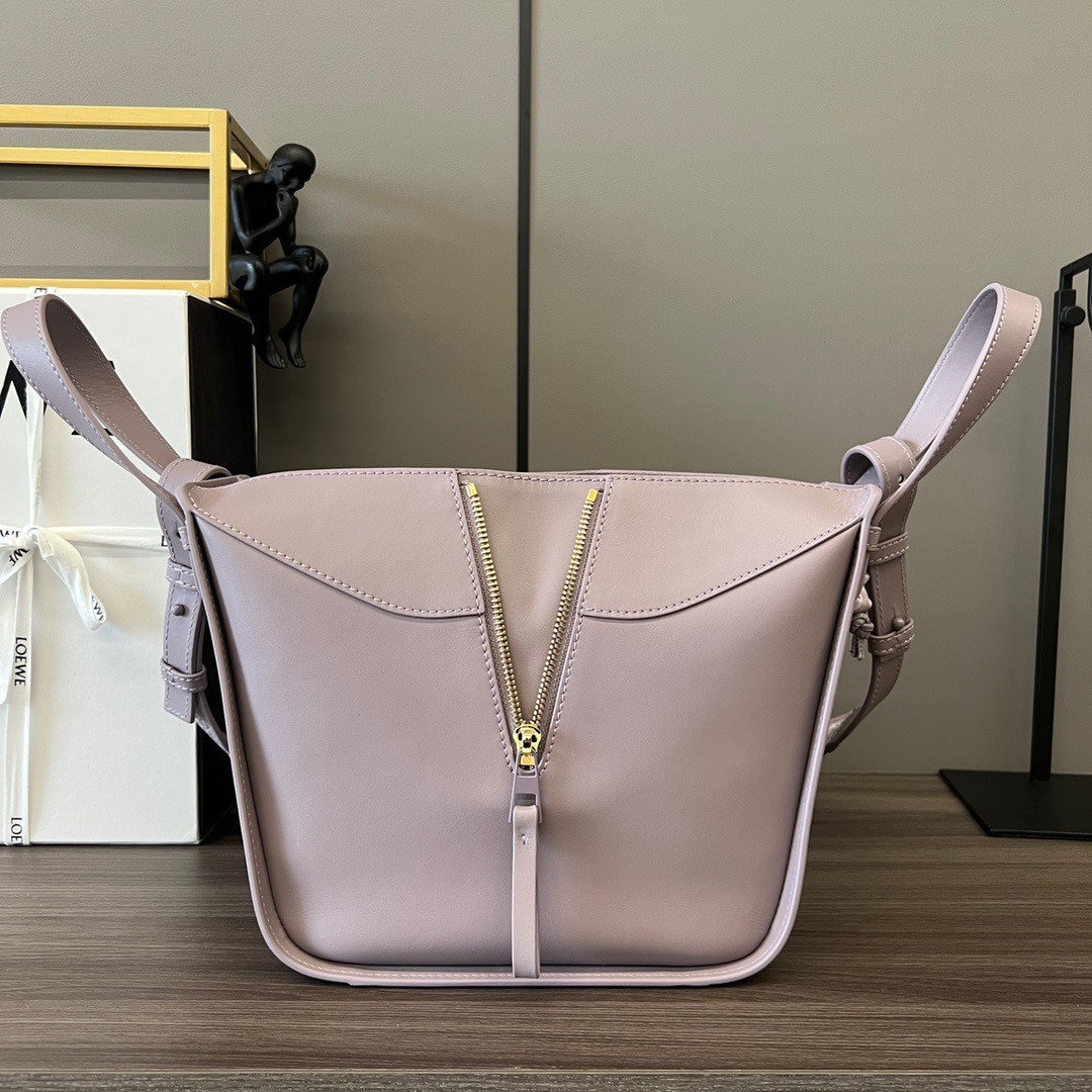 L*oewe Bag 652235 Top Quality