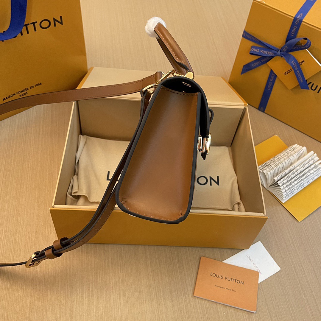 women L*ouis V*uitton Top Bag M46751