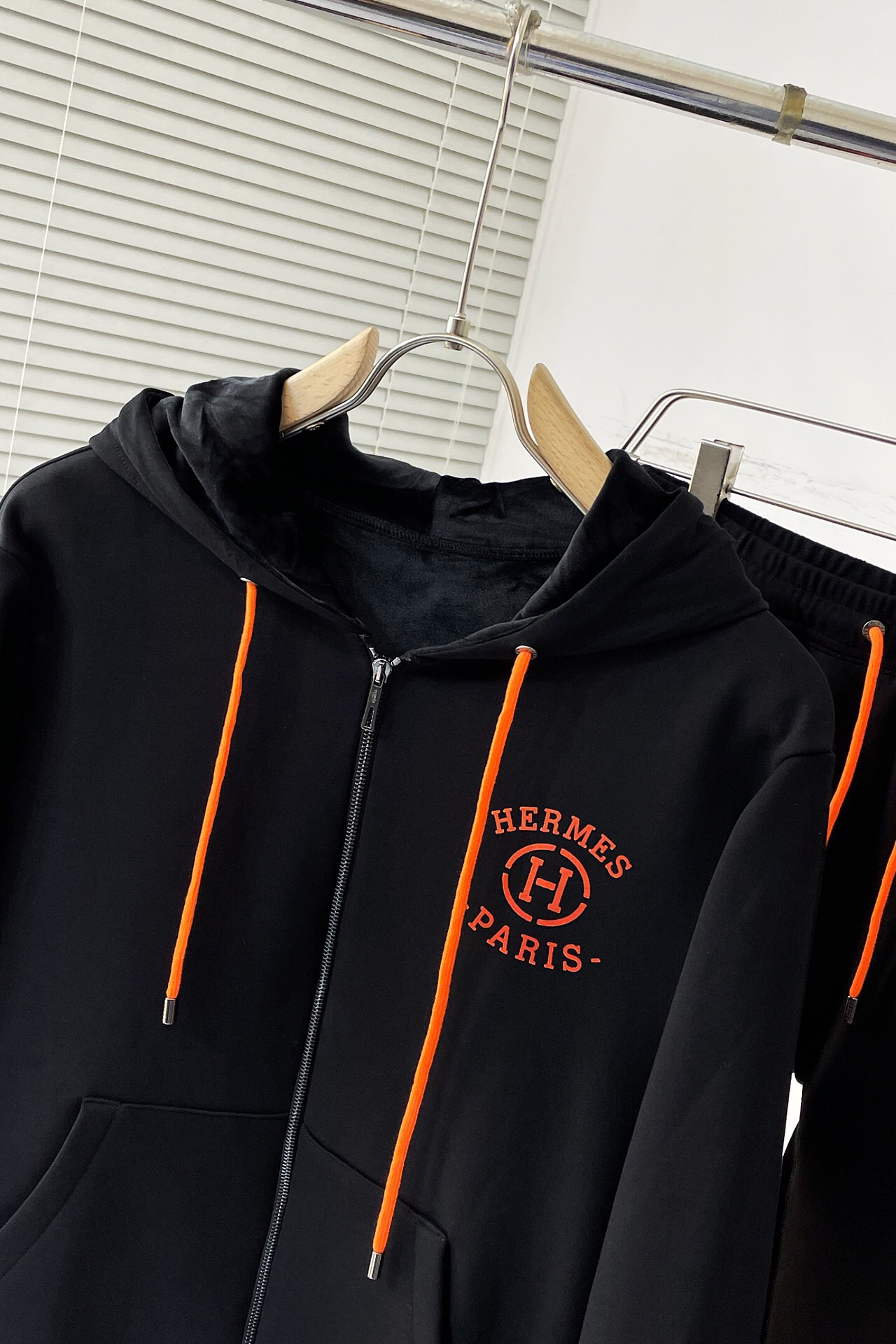 Men suits Top Quality