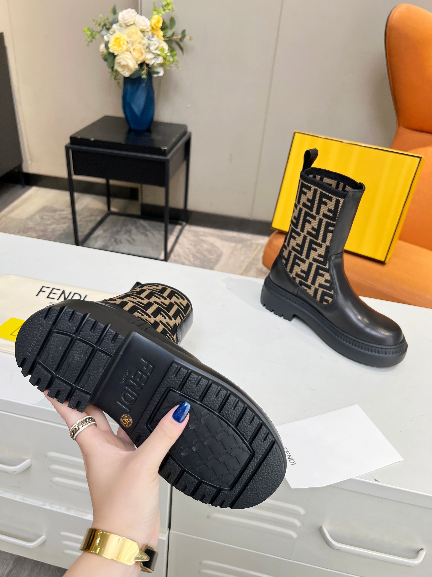 Women F*endi Top Sneaker