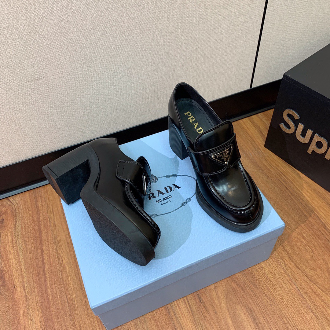 Women P*rada Top Sneaker