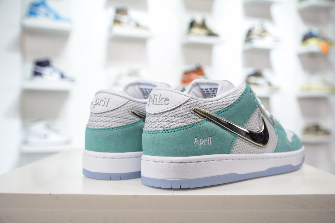 Men Women Nike SB Dunk NK SB Dunk Low April