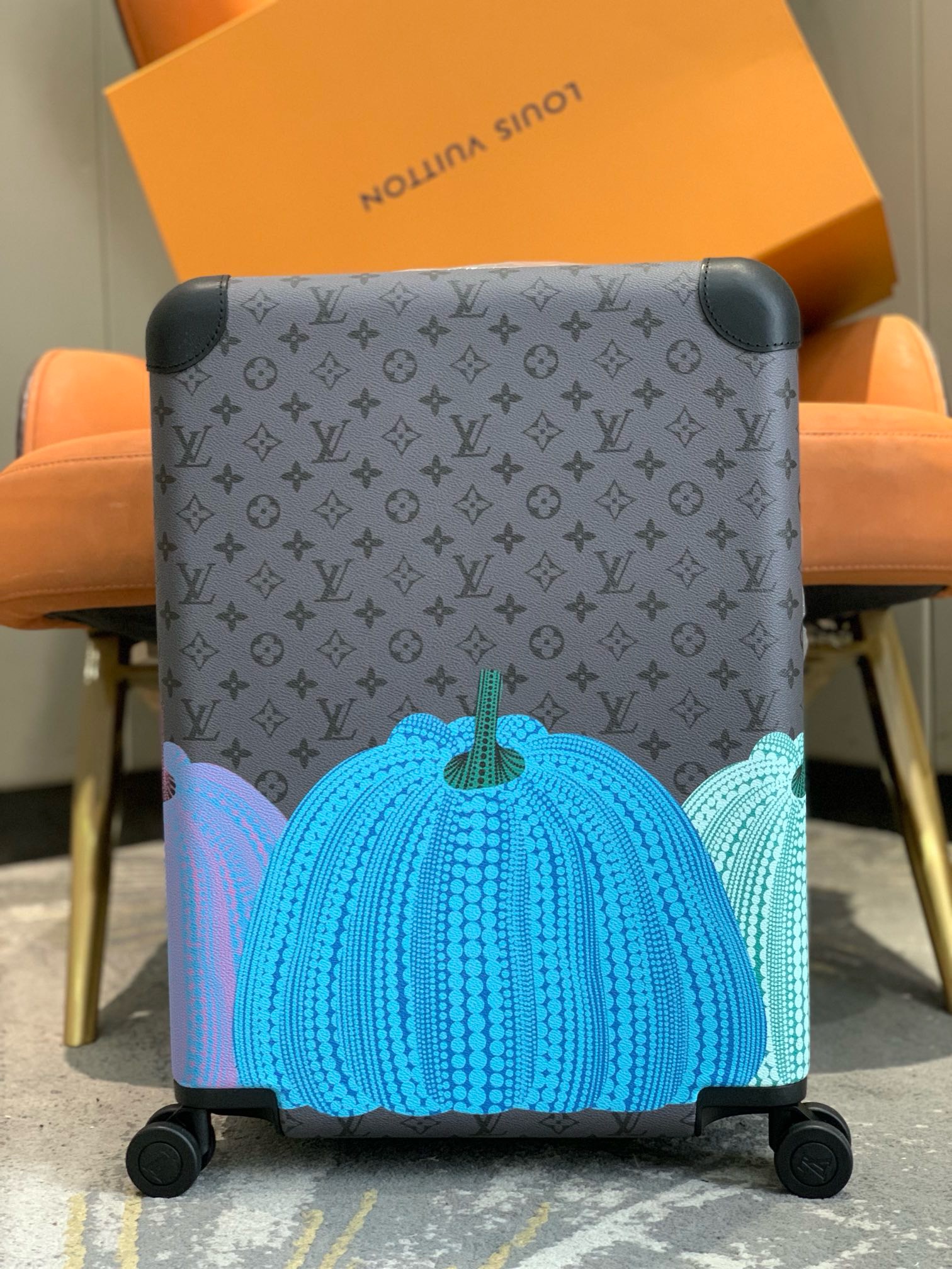 L*ouis V*uitton Luggage