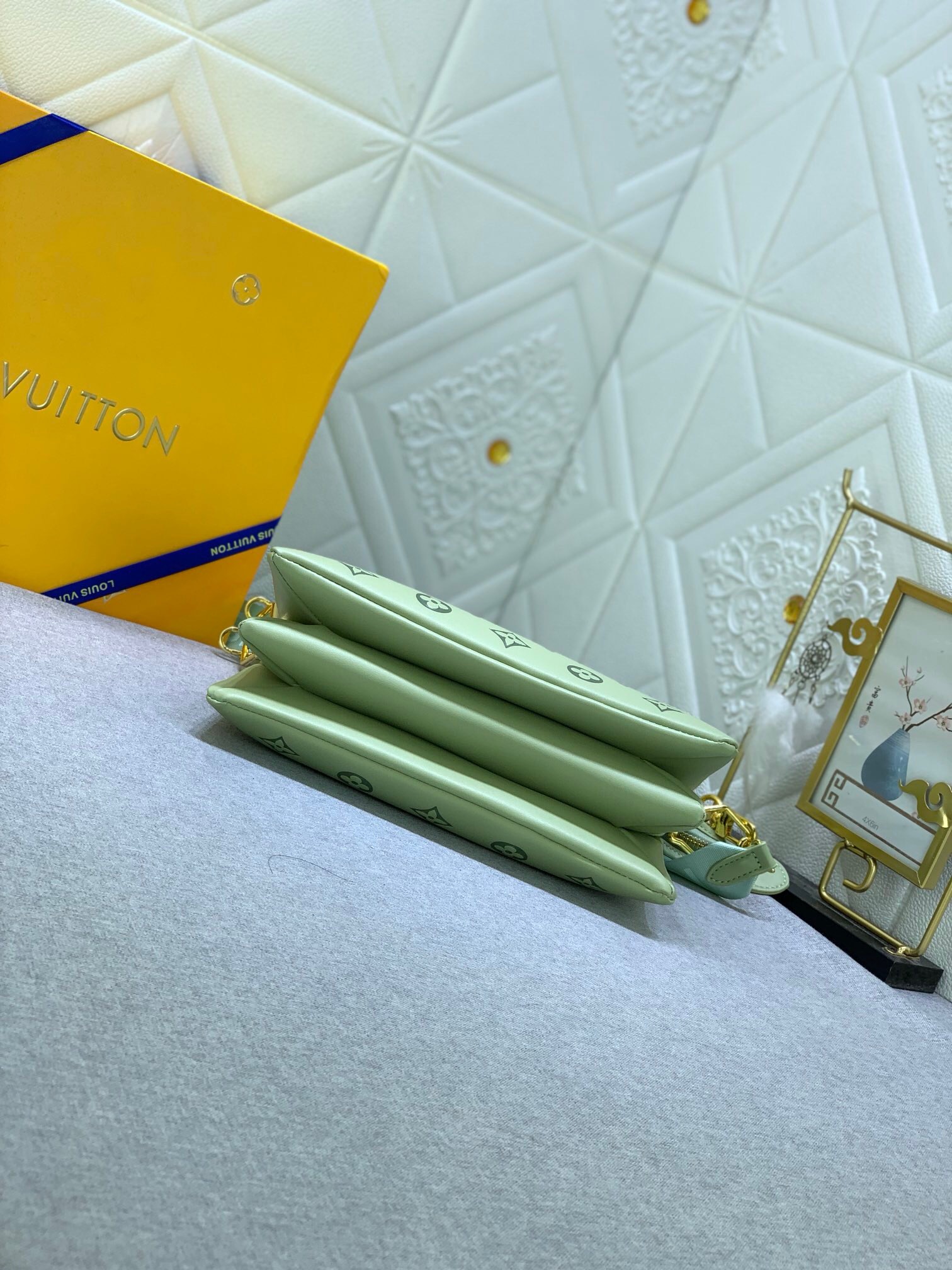 L*ouis V*uitton Top Bag