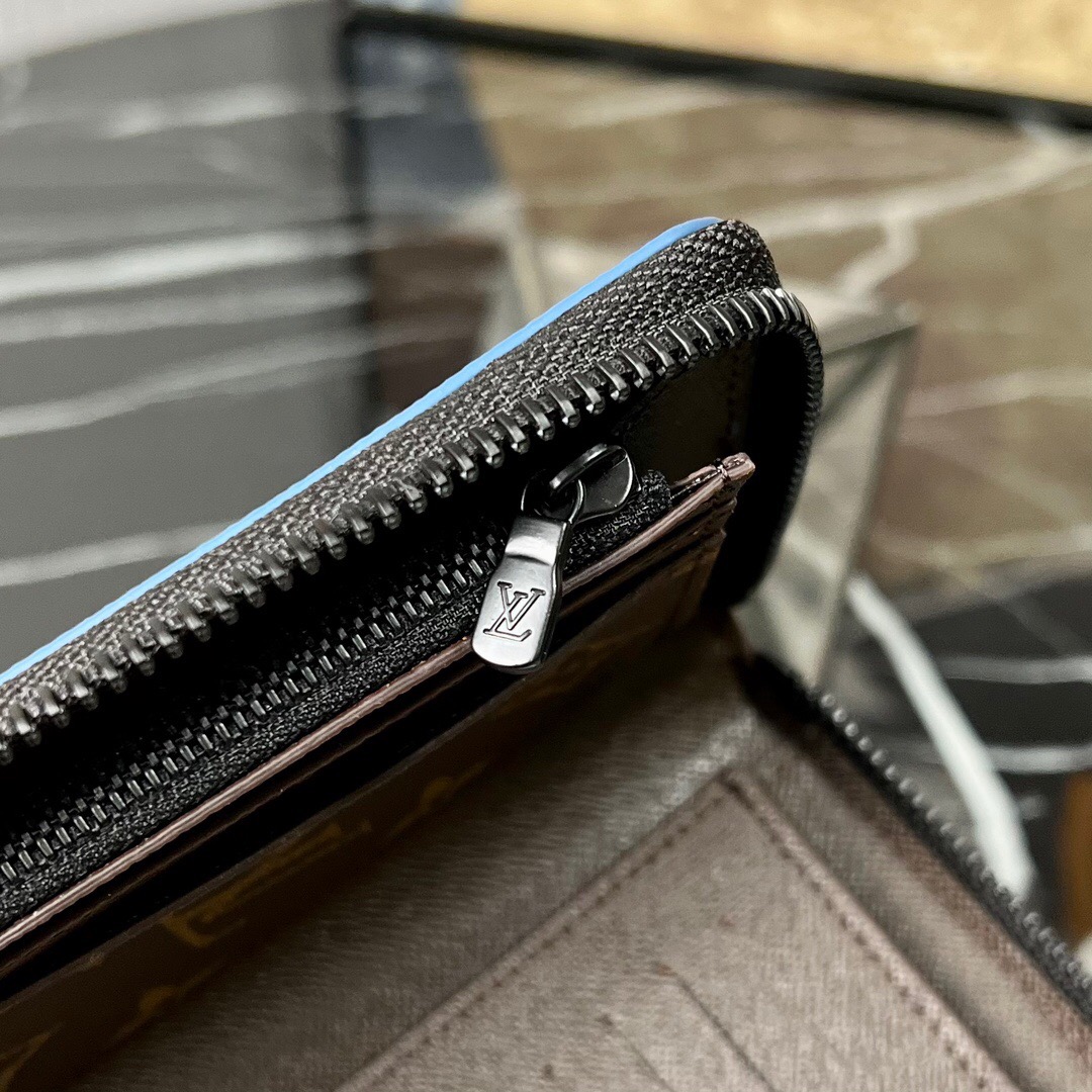 L*ouis V*uitton Top Bag