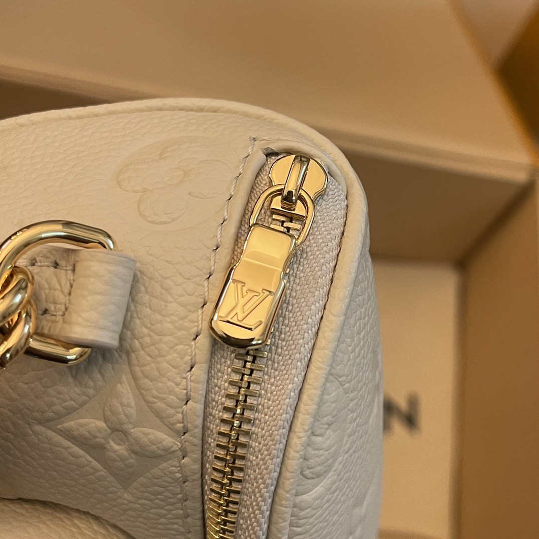 L*ouis V*uitton Top Bag