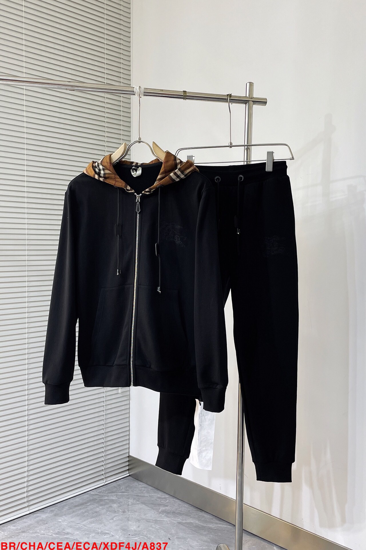 Men suits Top Quality