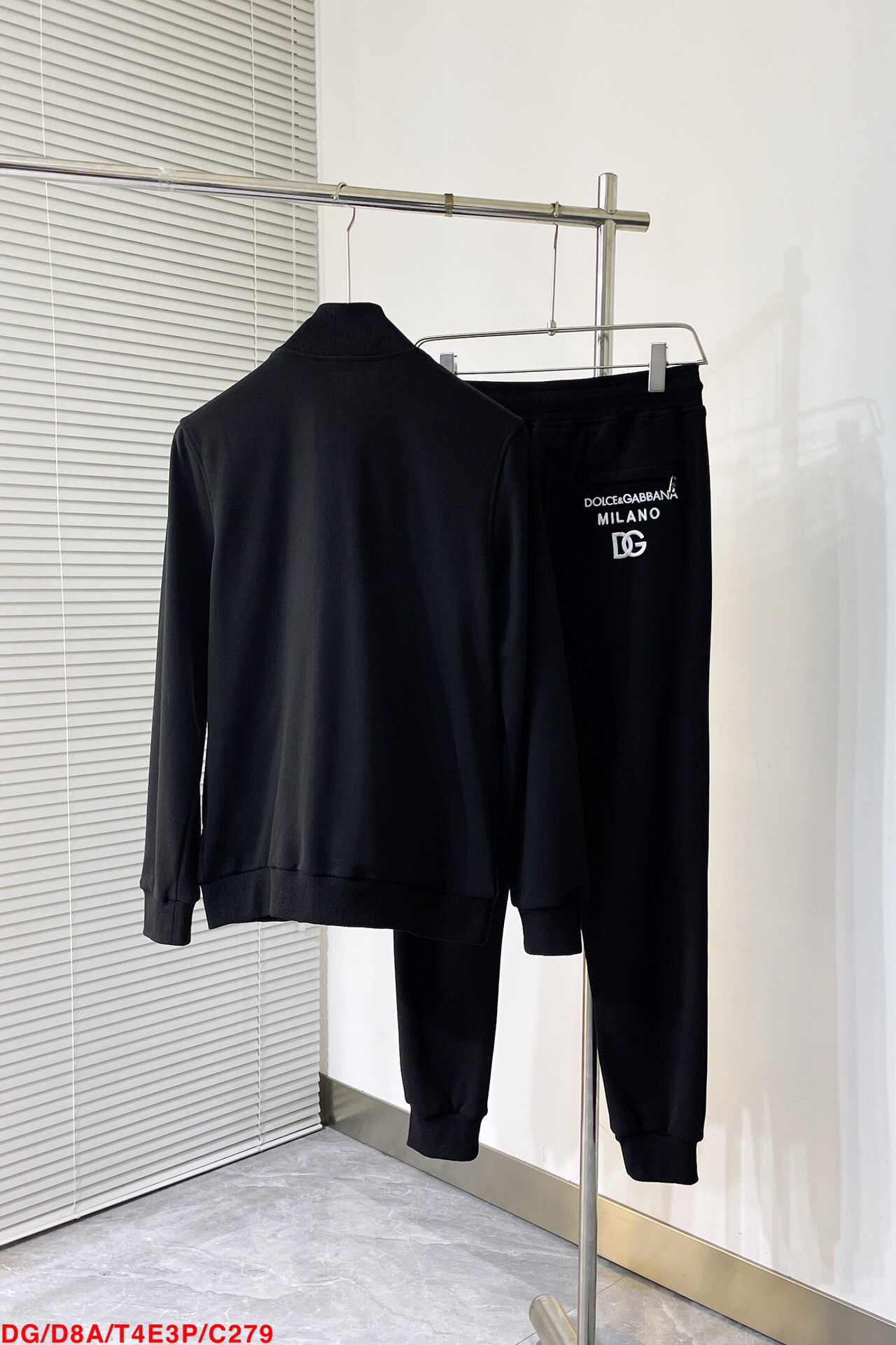 Men suits Top Quality