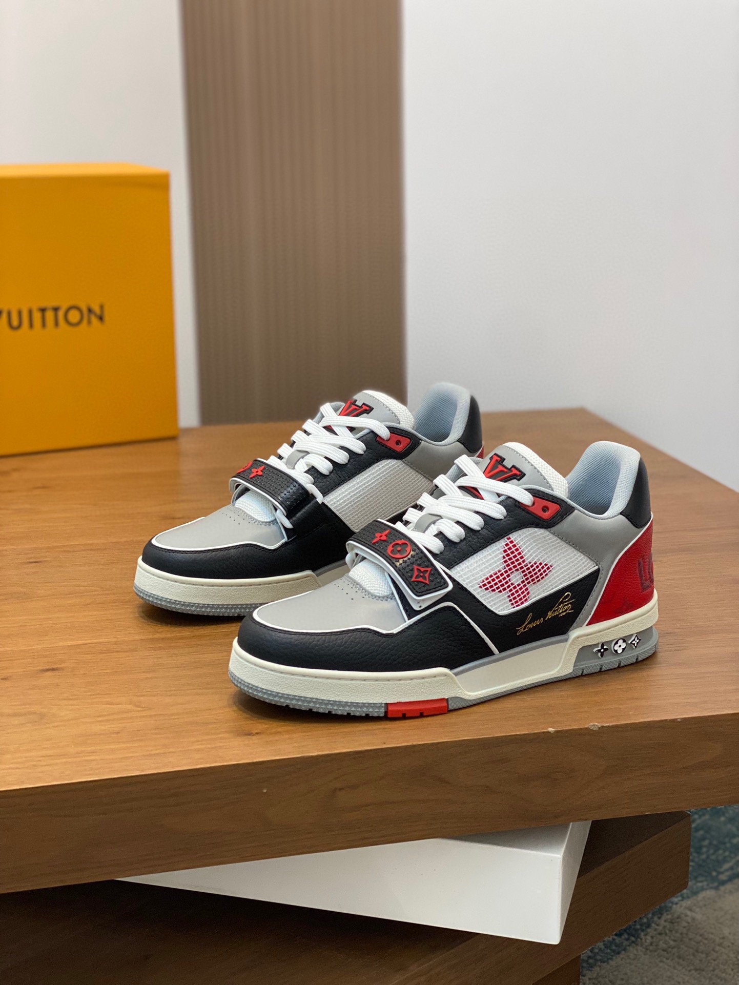 Men Women L*ouis V*uitton Top Sneaker