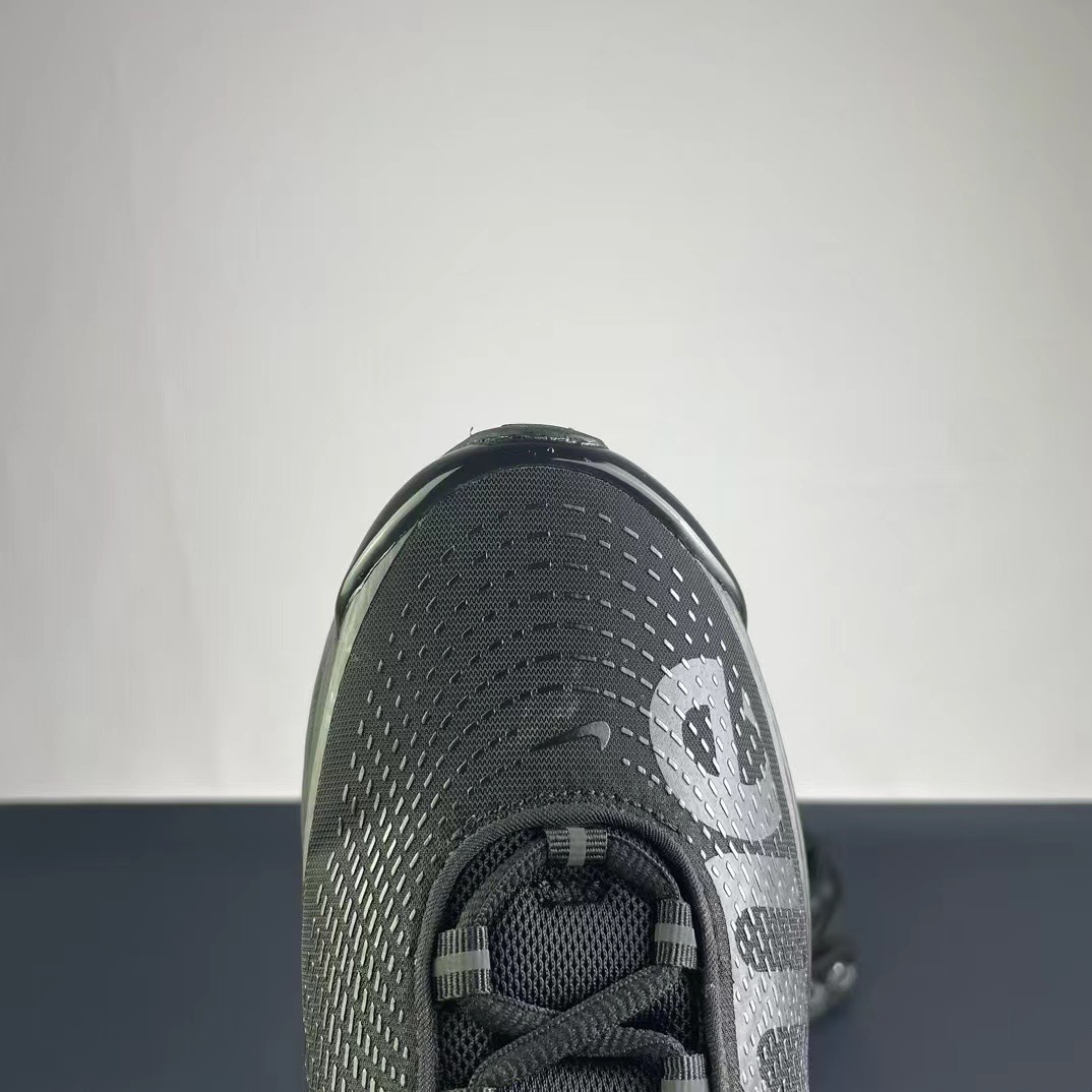 Nike Air Max+S*upreme ）