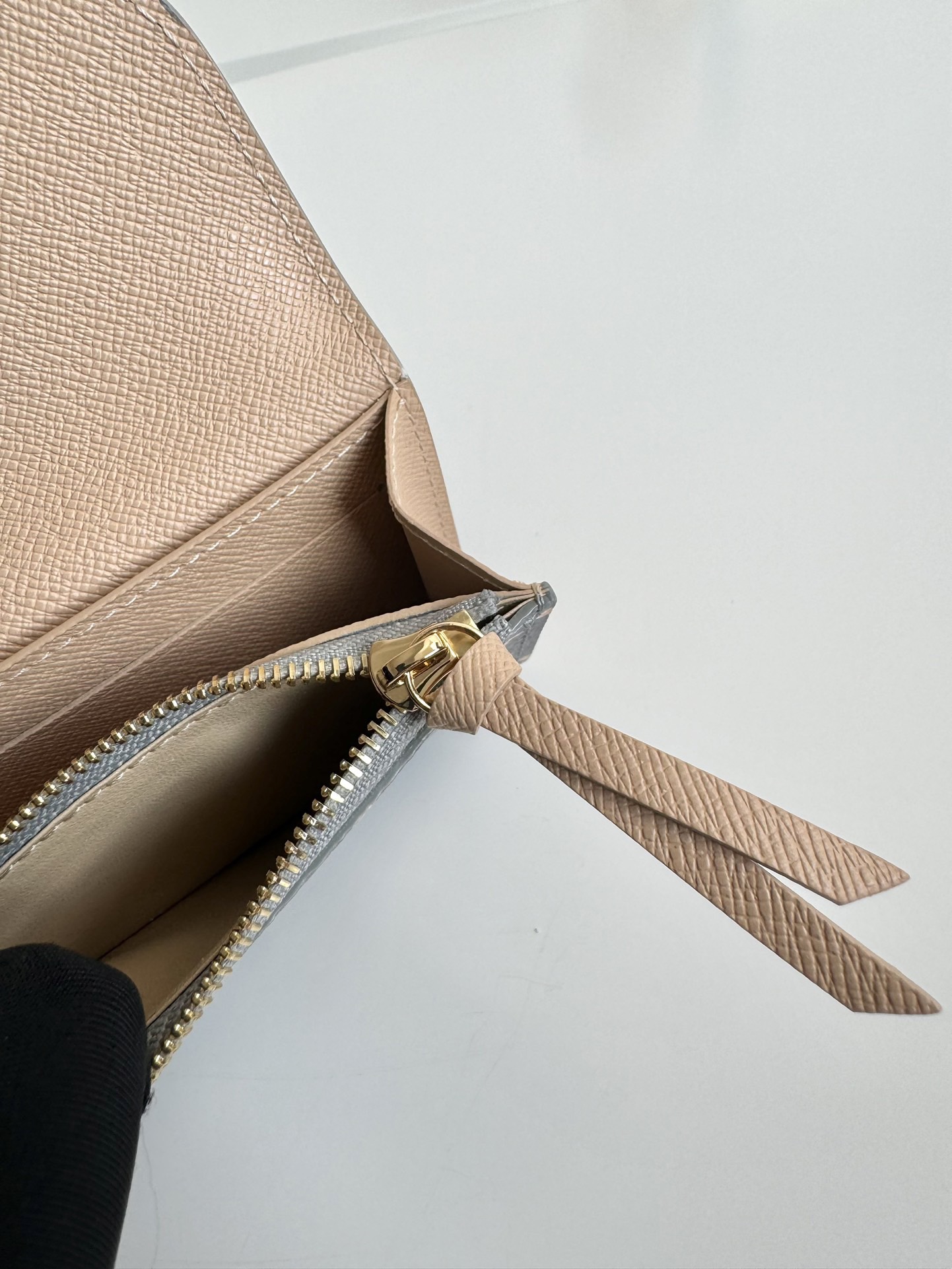 L*ouis V*uitton Top Bag