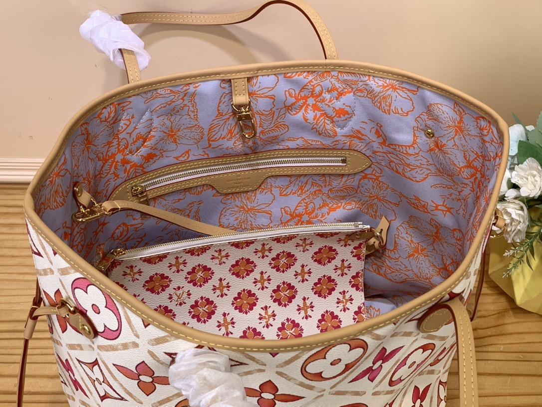 L*ouis V*uitton Top Bag