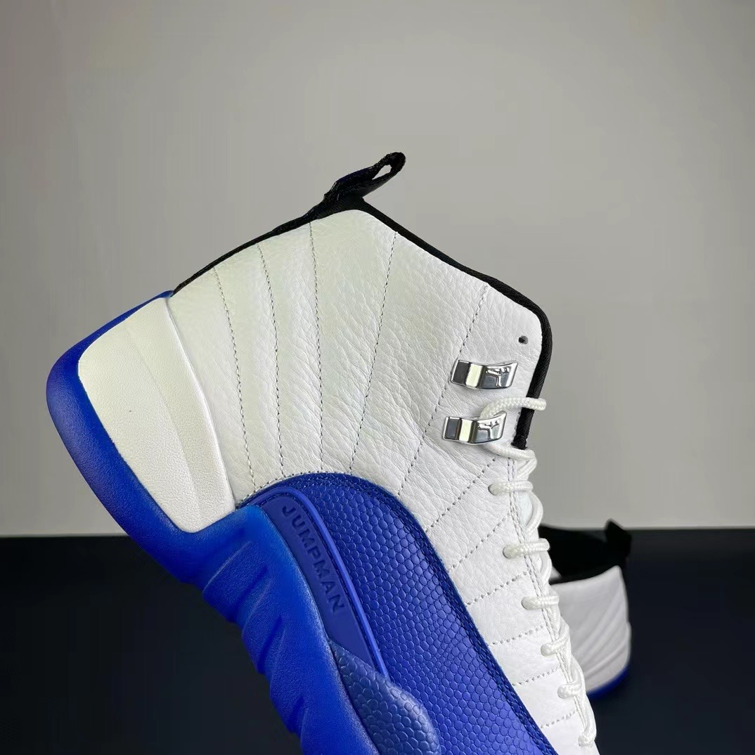 Air Jordan 12