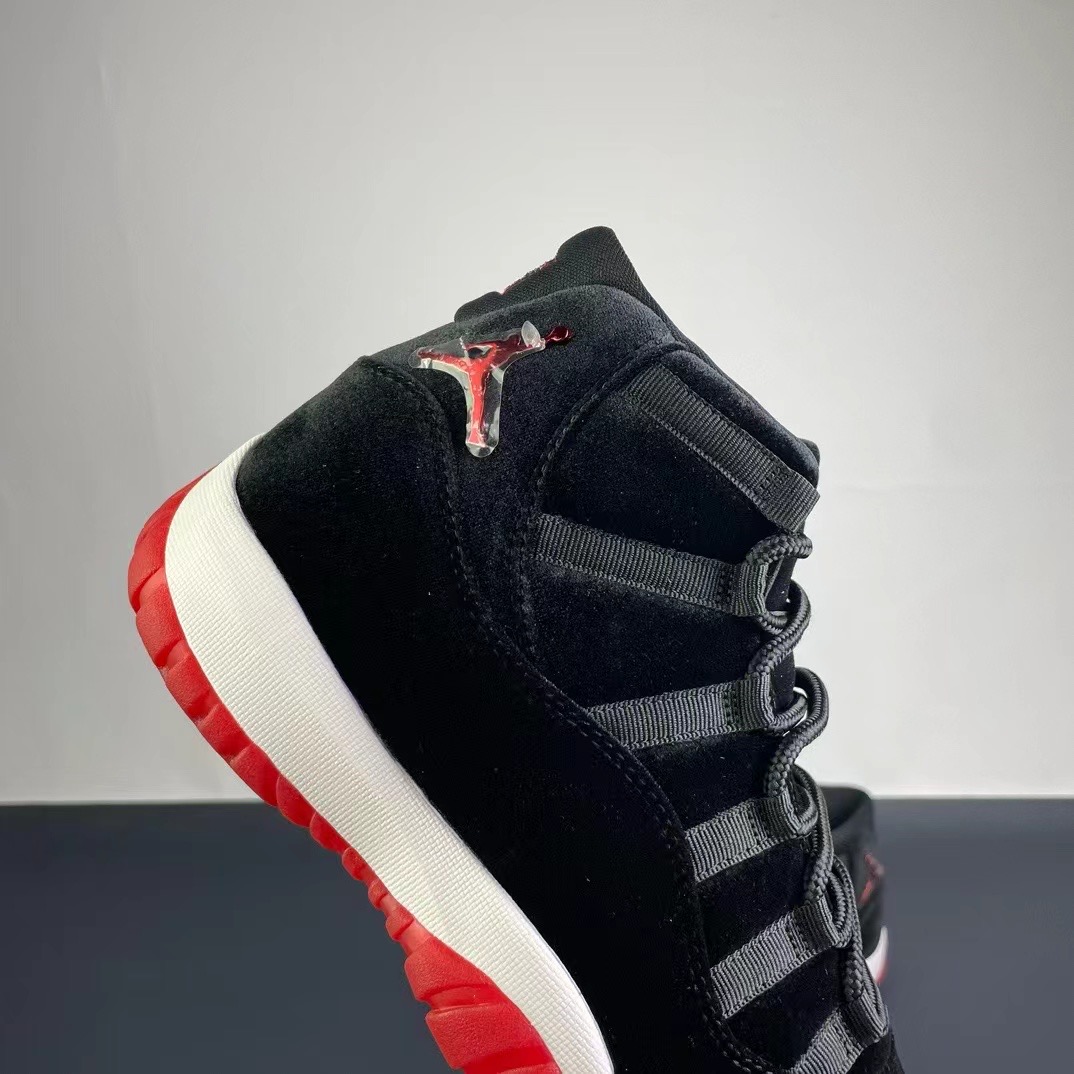 NIKE Air Jordan 11（）