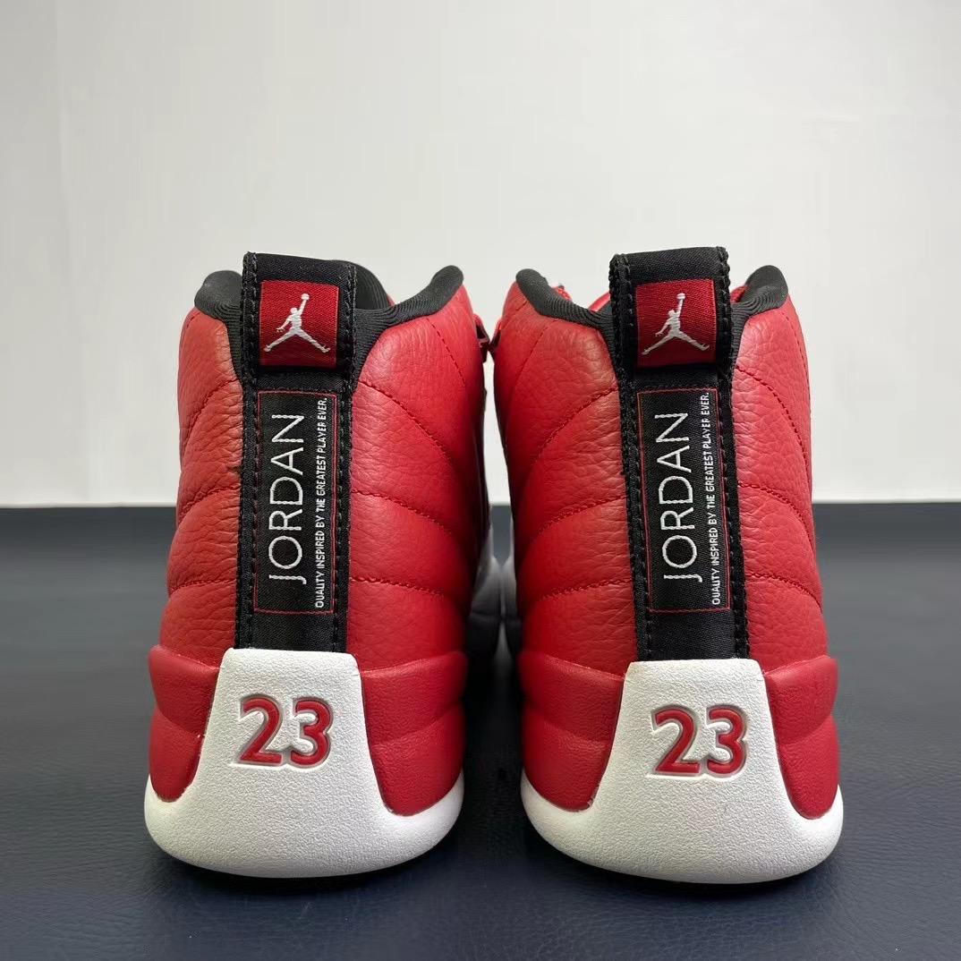 Air Jordan 12