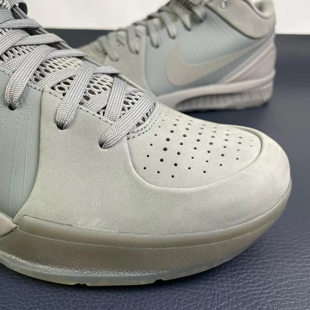 Men Nike zoom kobe 4