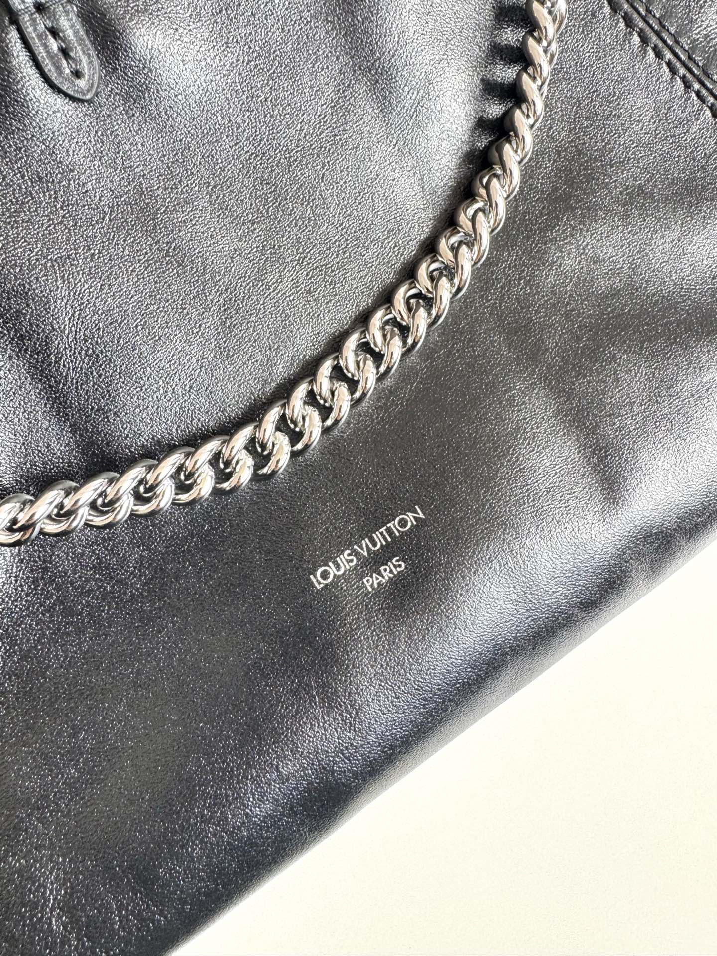 L*ouis V*uitton Top Bag