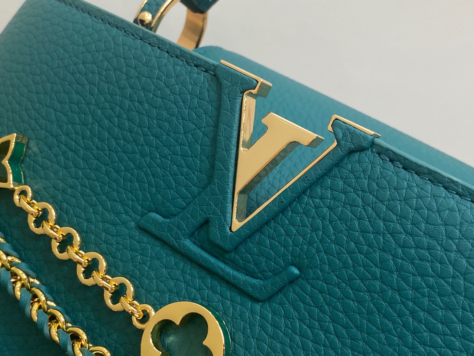 L*ouis V*uitton Top Bag