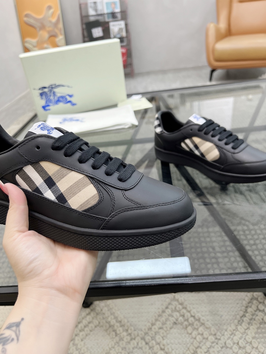Men B*rberry Sneaker （）