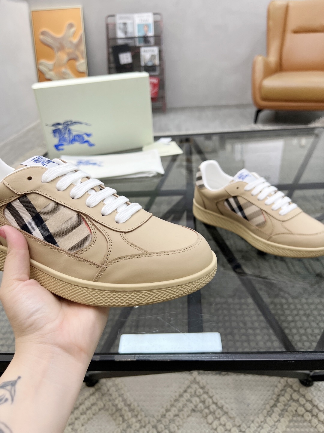 Men B*rberry Sneaker （）