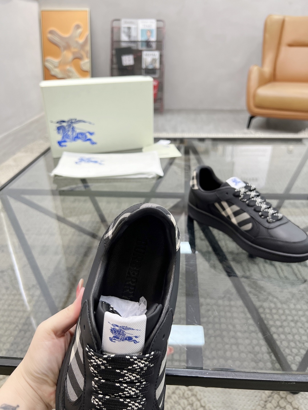 Men B*rberry Sneaker ()