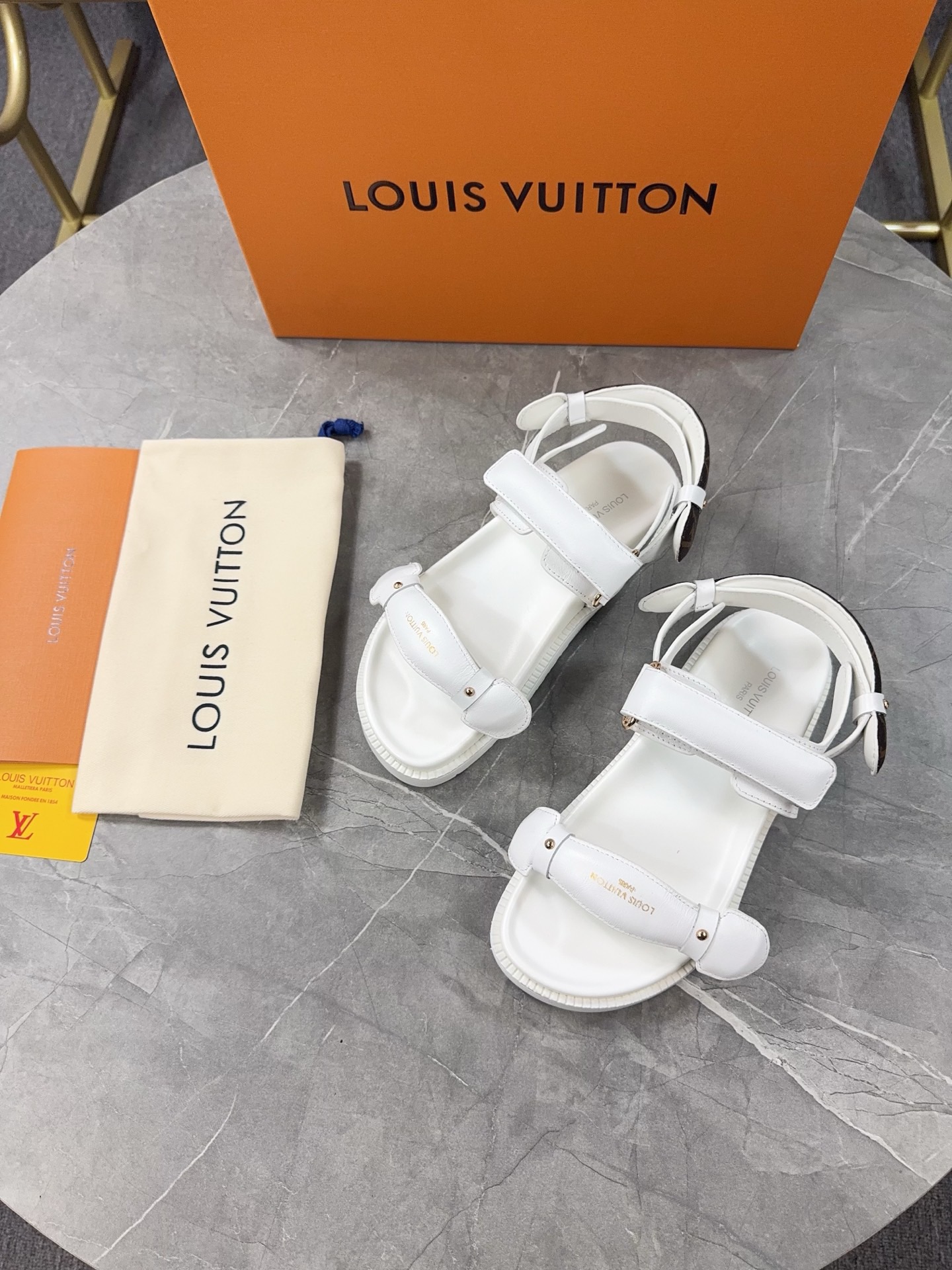 Women L*ouis V*uitton Top Sandals