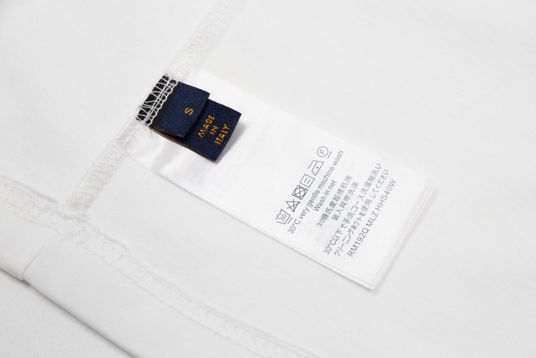 Men T-shirt Top Quality