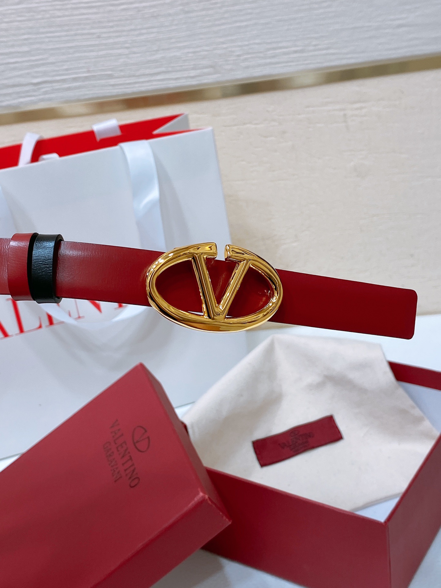 V*alentino Belts Top Quality