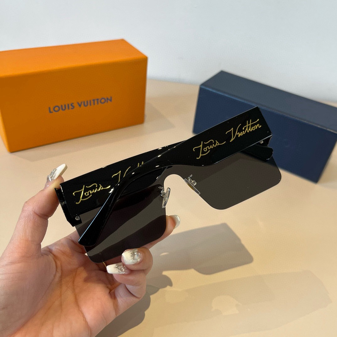 L*ouis V*uitton Glasses