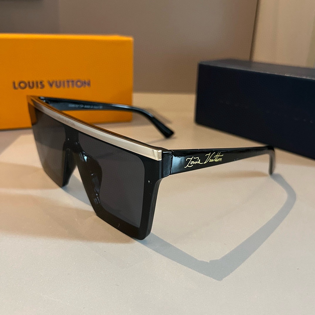 L*ouis V*uitton Glasses