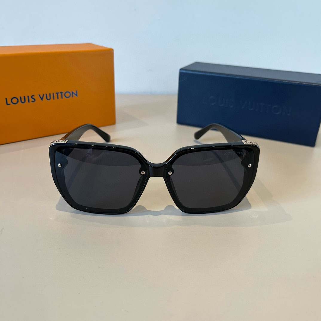 L*ouis V*uitton Glasses