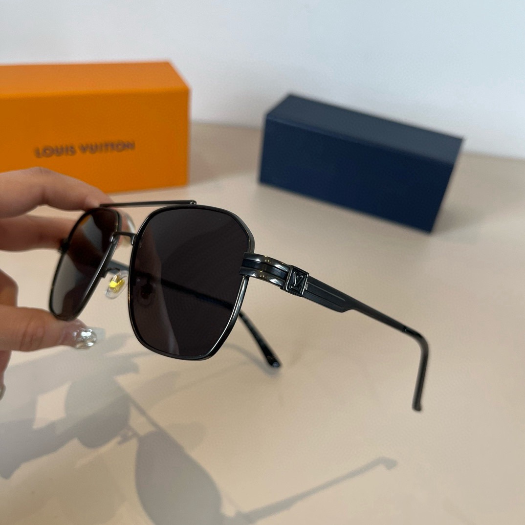 L*ouis V*uitton Glasses