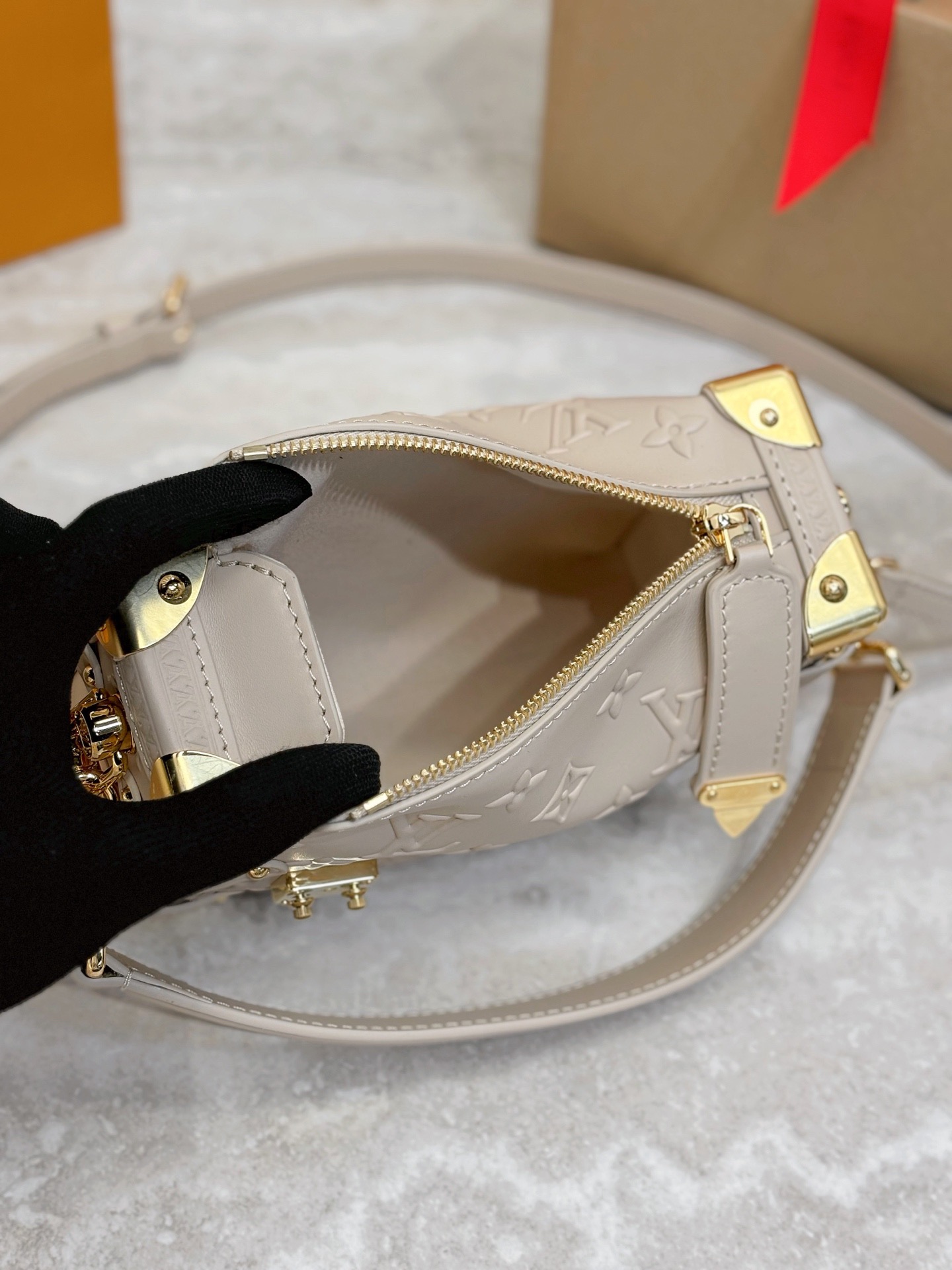 L*ouis V*uitton Top Bag