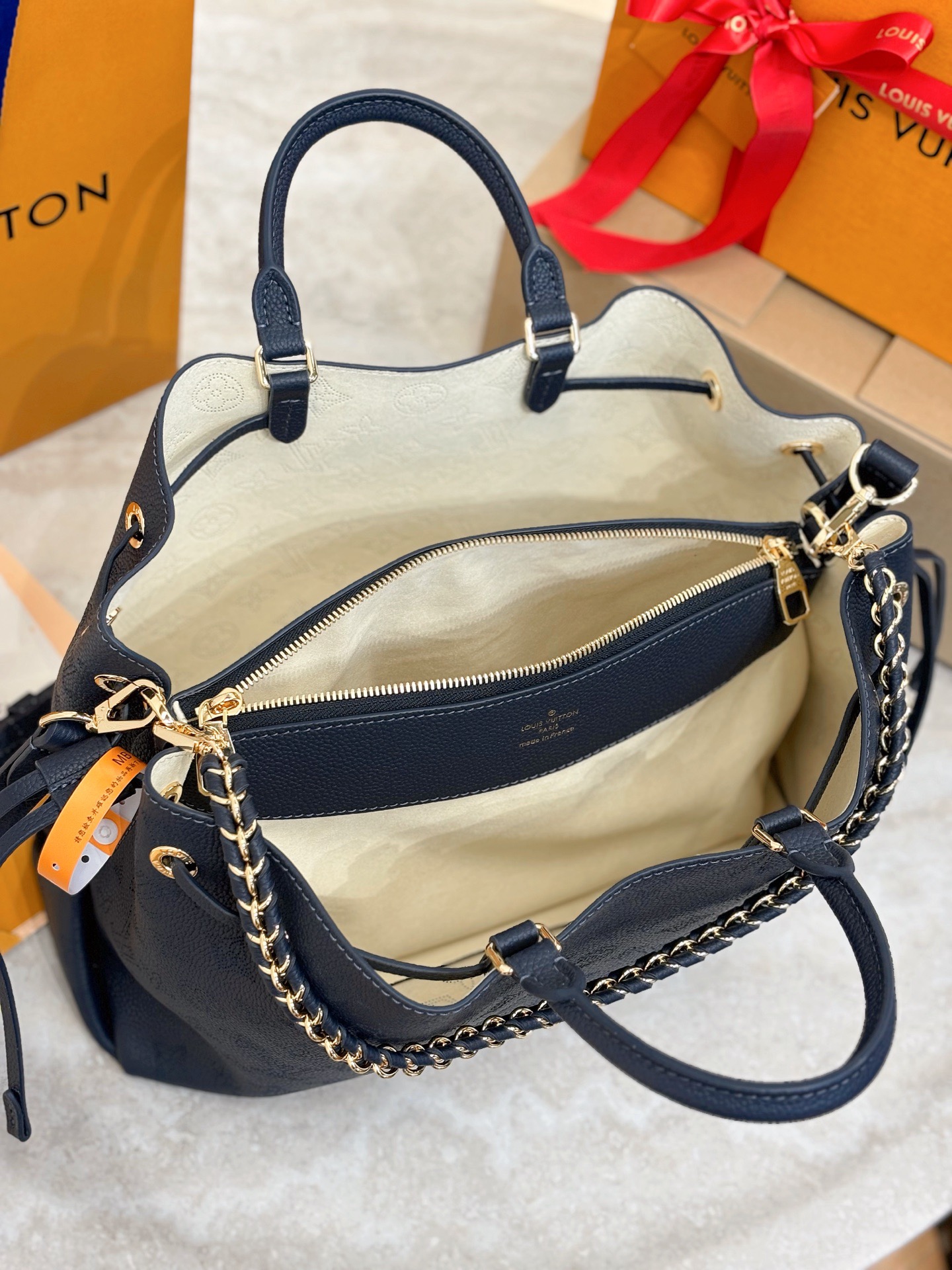 L*ouis V*uitton Top Bag