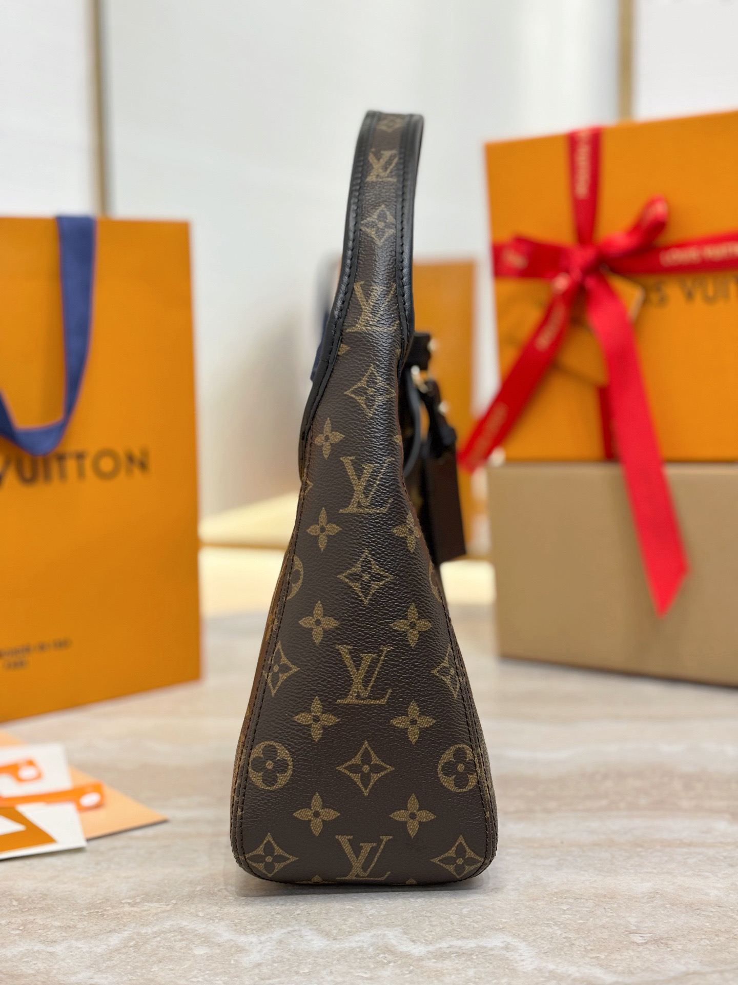 L*ouis V*uitton Top Bag