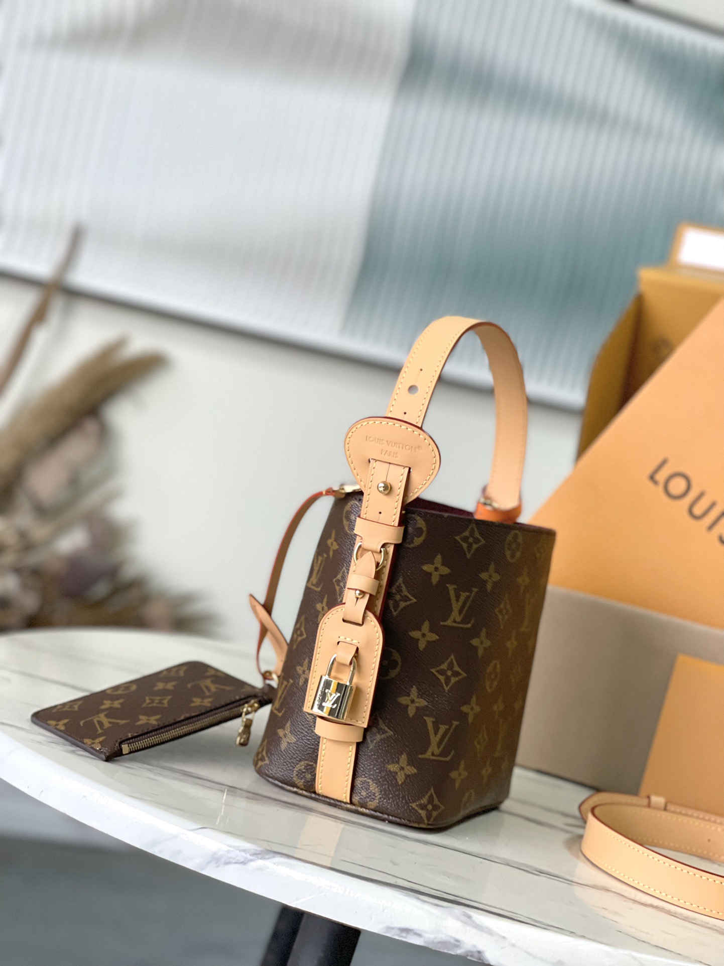 L*ouis V*uitton Top Bag