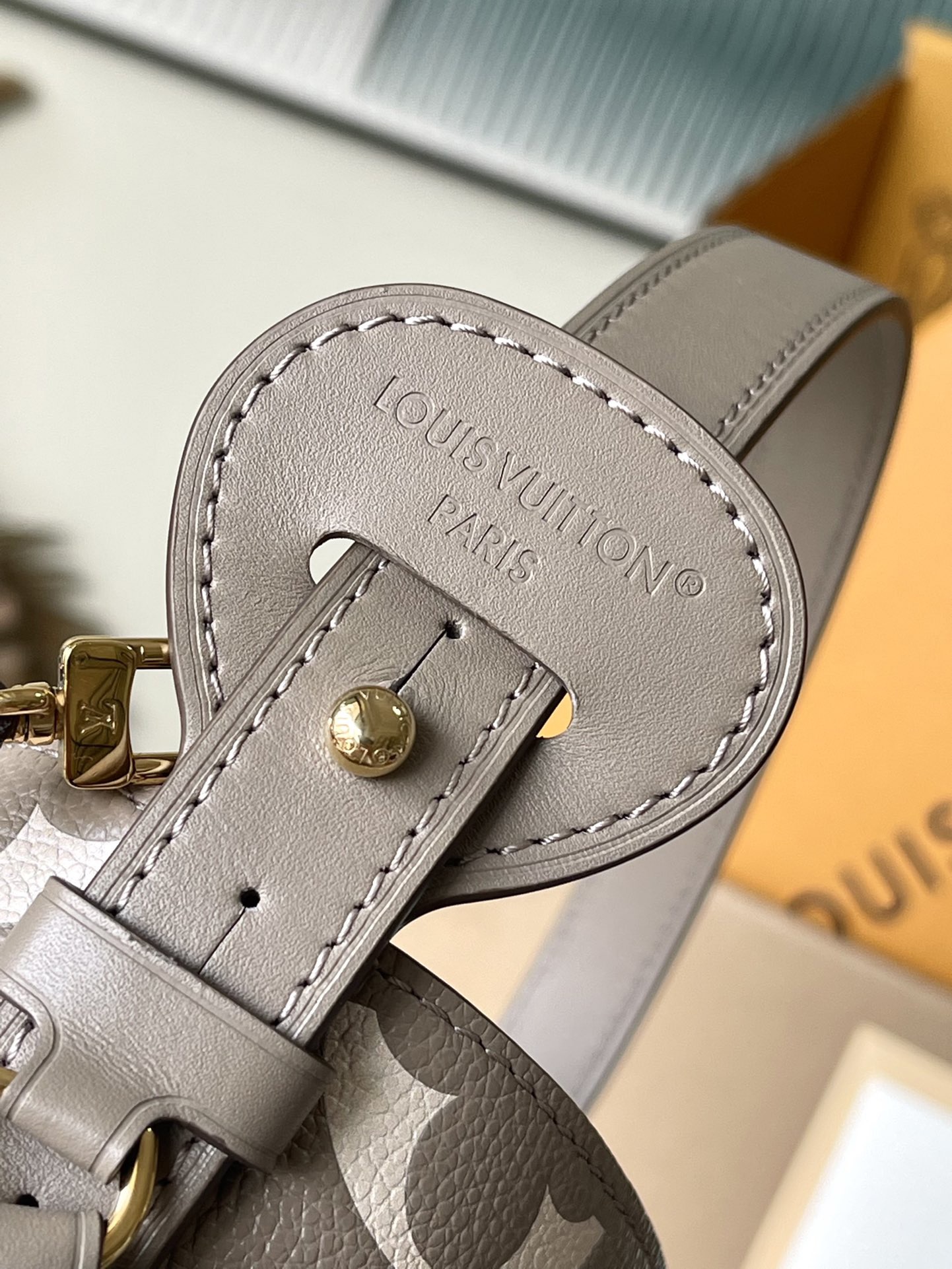 L*ouis V*uitton Top Bag