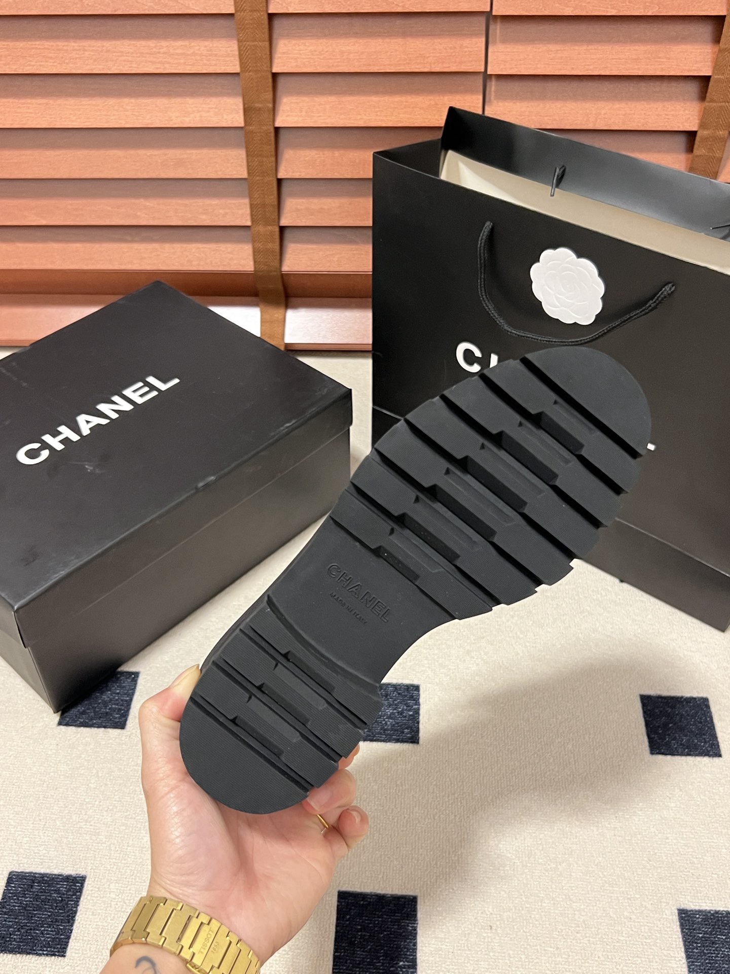 Women Top Quality C*hanel shoes