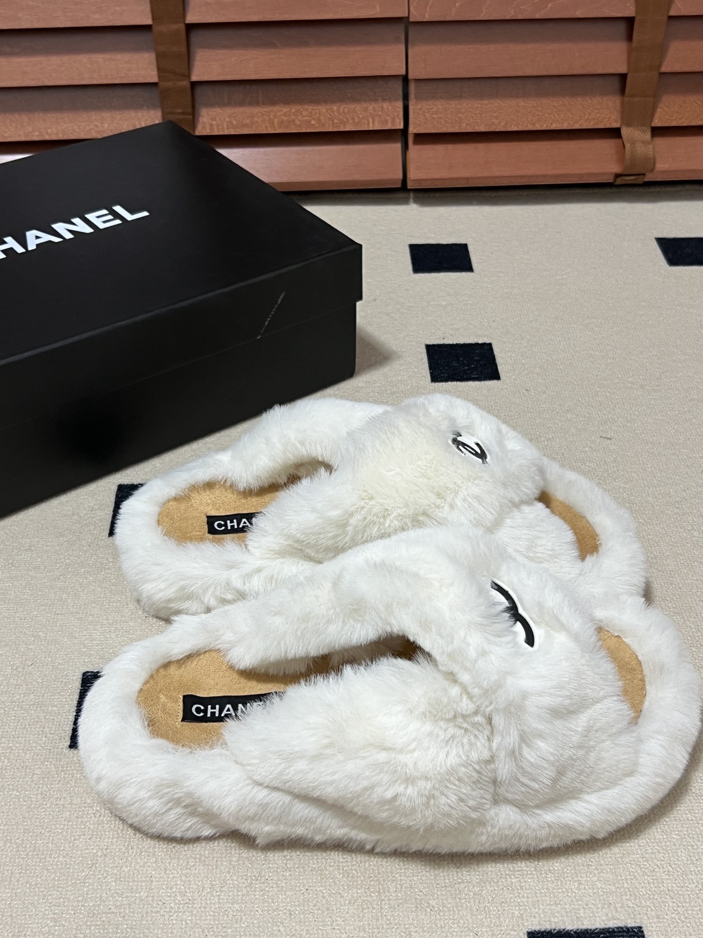 Women Top Quality C*hanel shoes