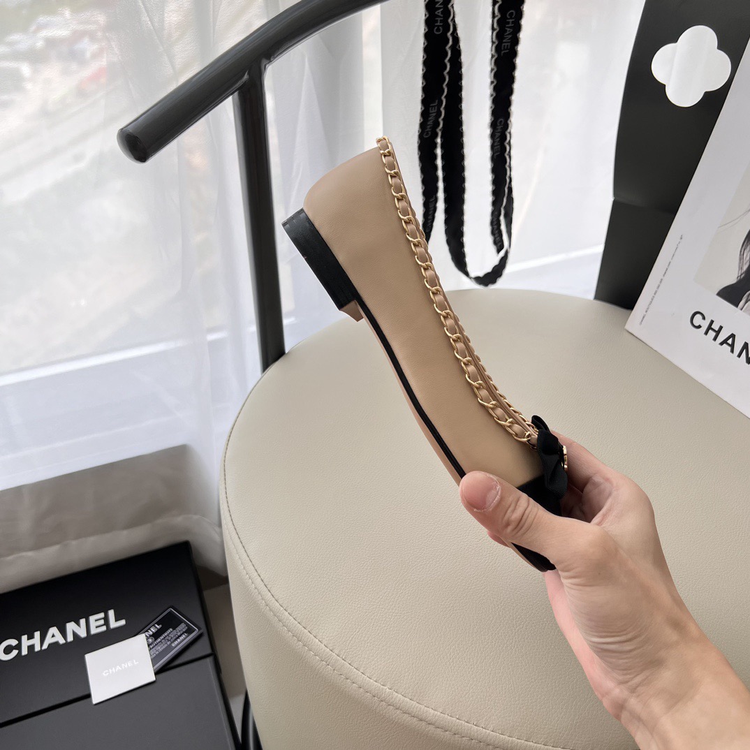 Women Top Quality C*hanel shoes