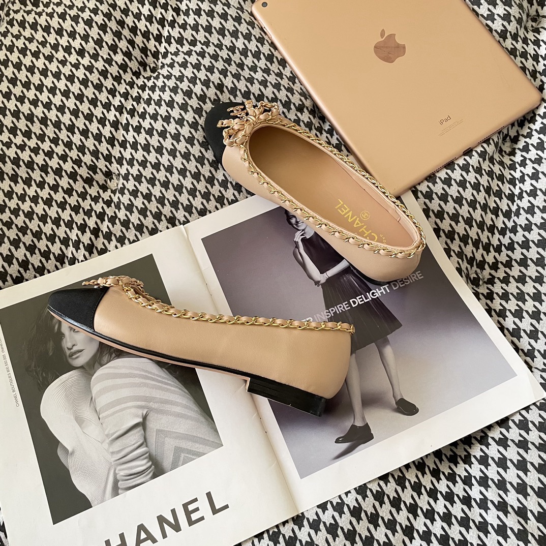 Women Top Quality C*hanel shoes