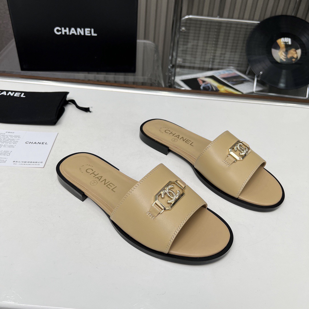 Women Top Quality C*hanel shoes